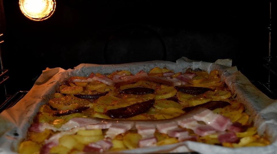 Bacon baking kitchen