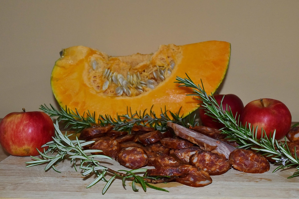 Apples beef culinary