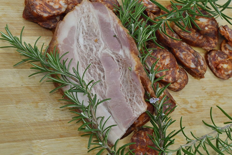 Eating garnish pork loin