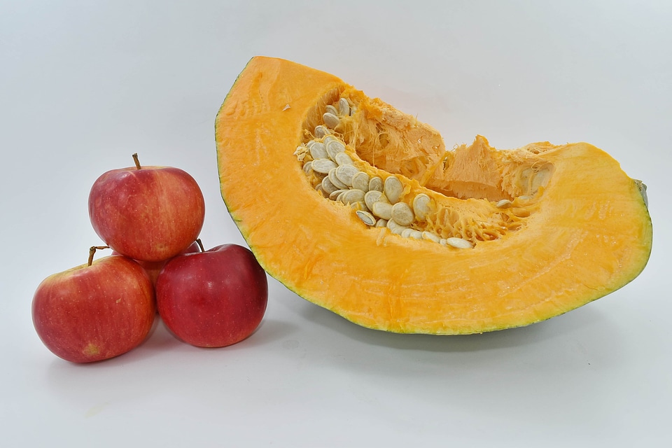 Apples organic pumpkin