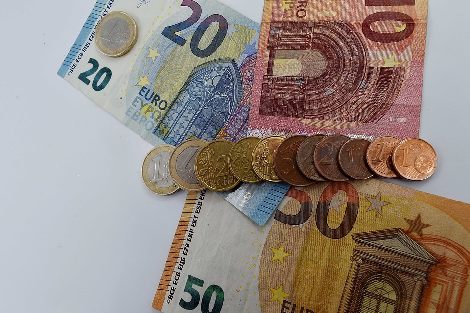Banknote coins euro