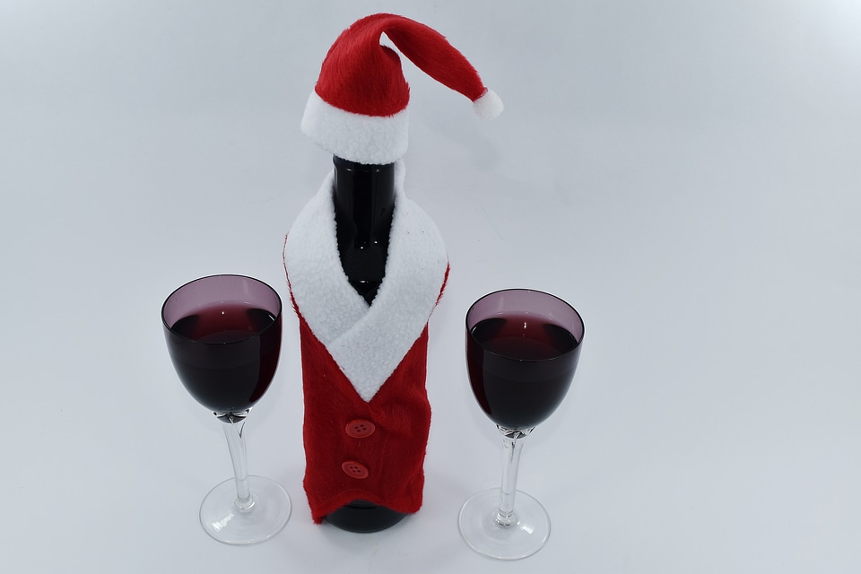 Christmas glasses red wine
