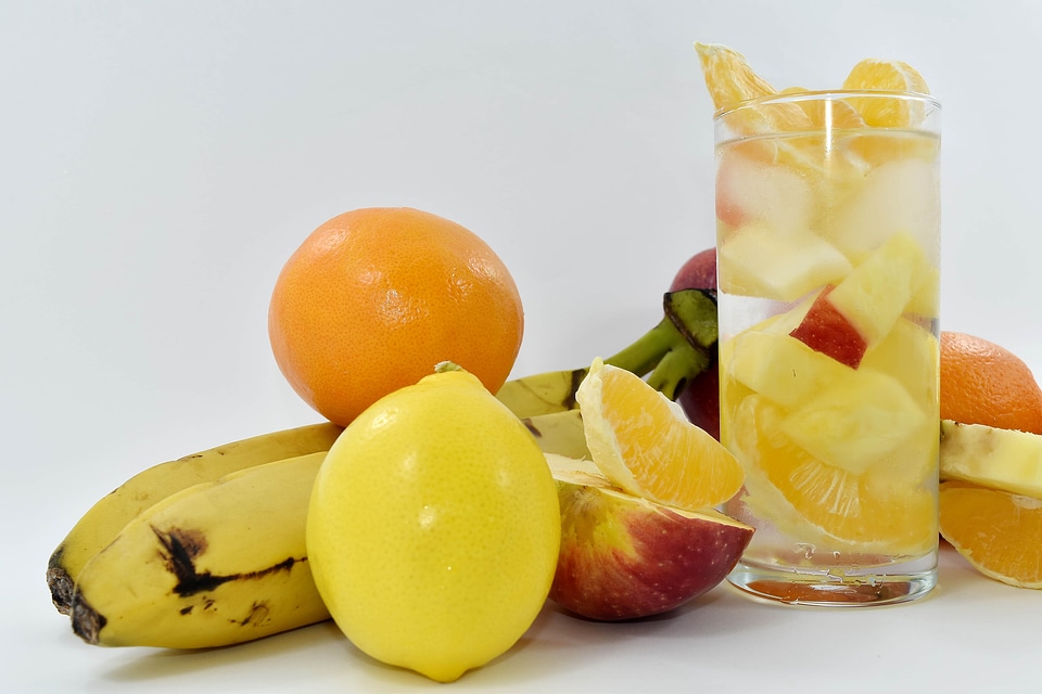 Apple banana cold water