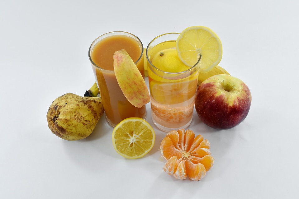 Apples banana beverage