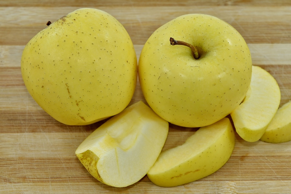 Organic slices yellow