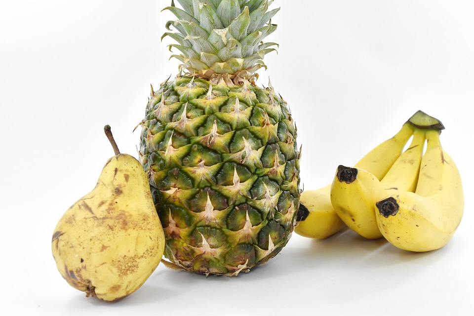 Banana pear pineapple