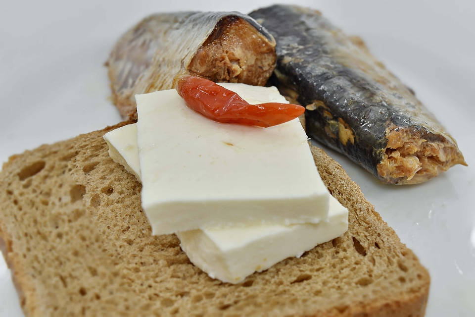 Bread carbohydrate cheese