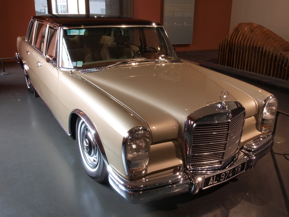 Automobile classic vintage
