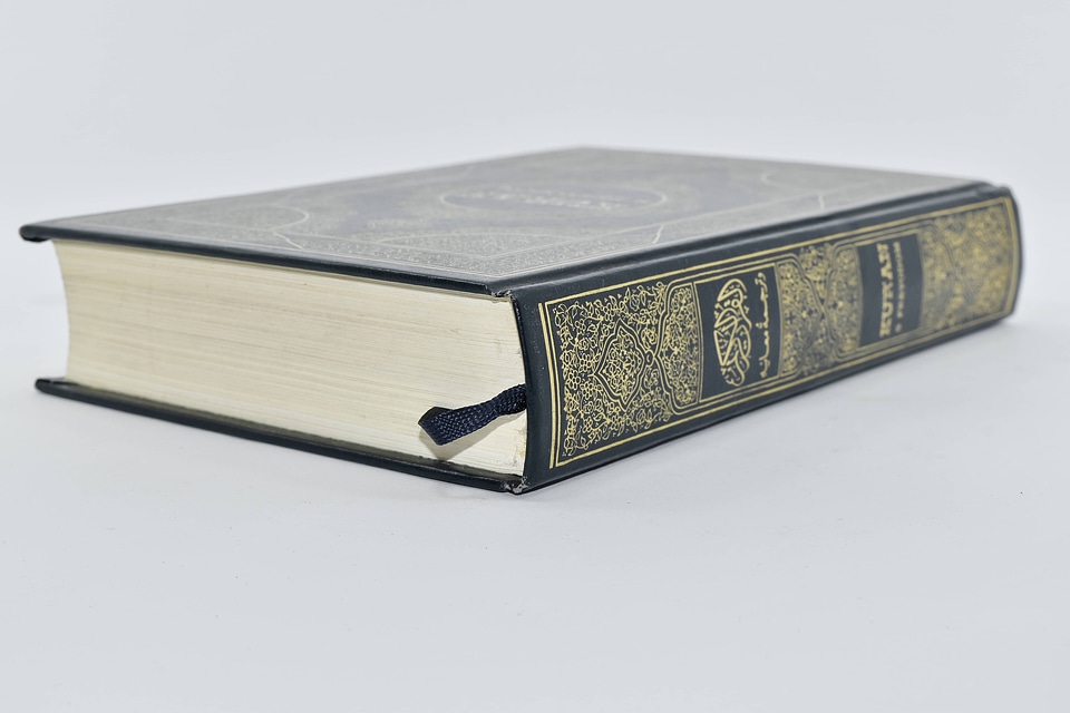 Arabesque book Islam