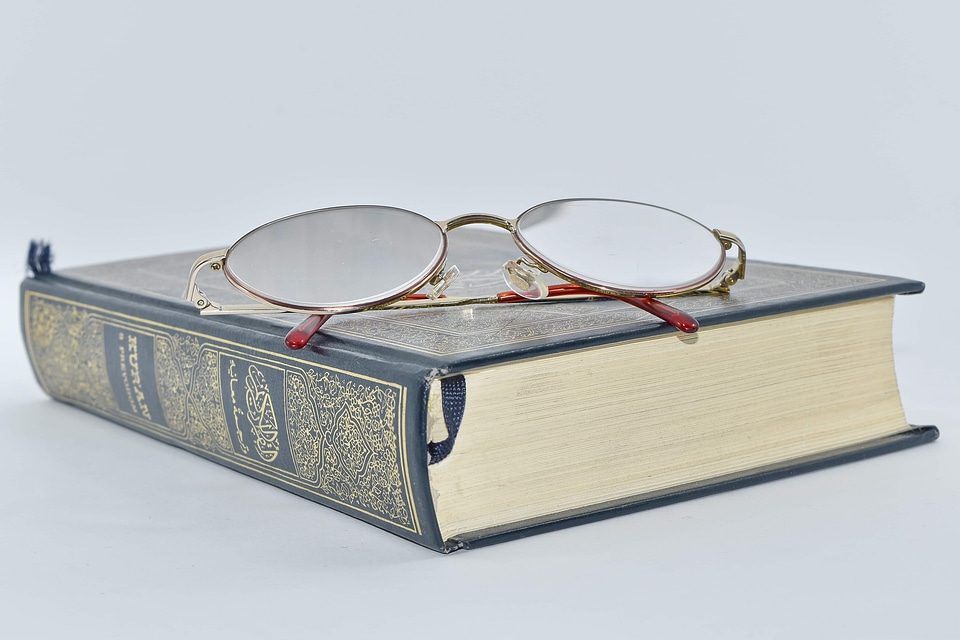 Arabesque arabic book