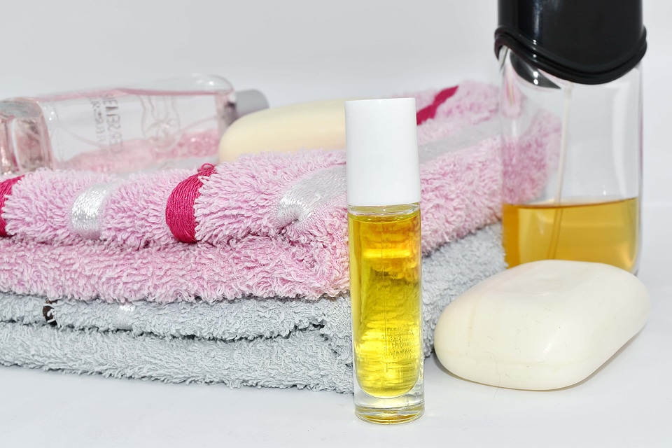 Cosmetics lotion perfume