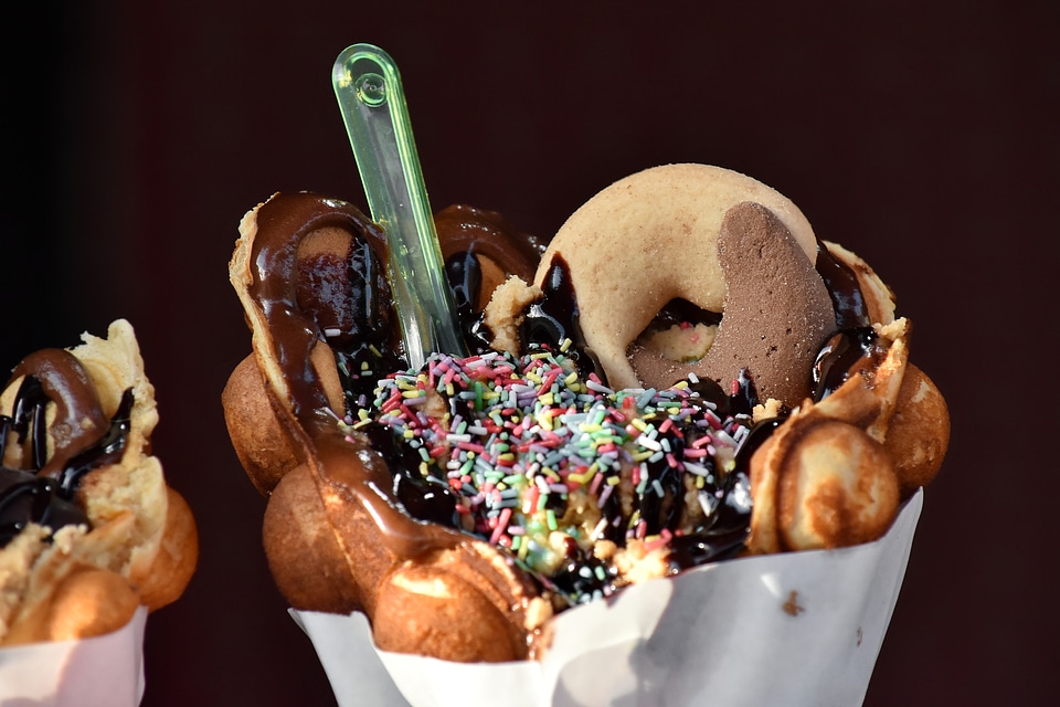 Caramel condiment cream