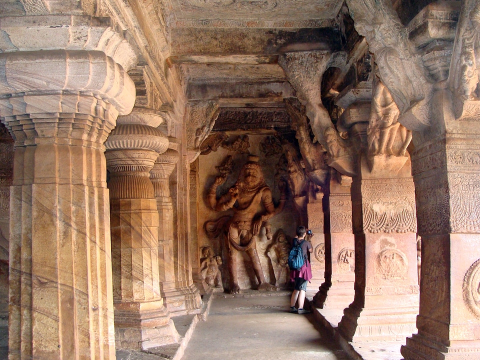 India karnataka religious