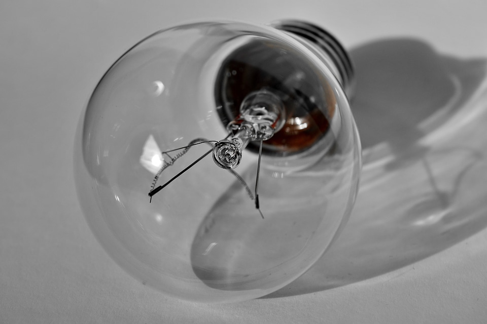 Light Bulb shadow transparent