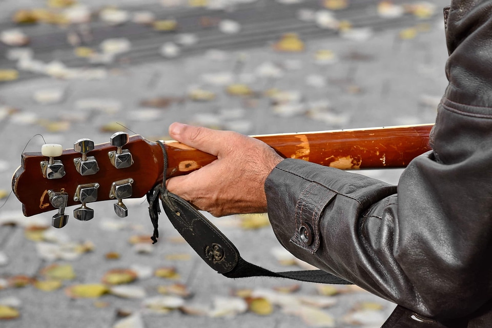 Acoustic autumn season festival