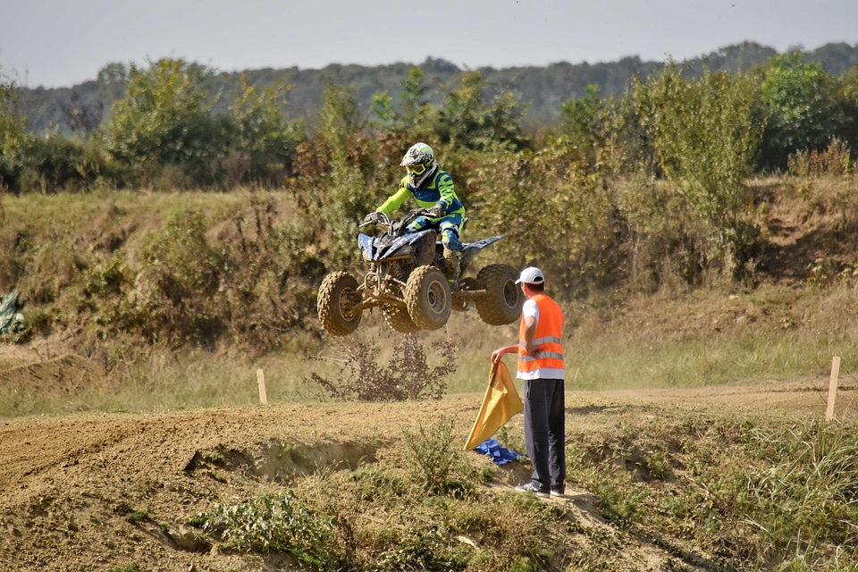 Judge jump motocross