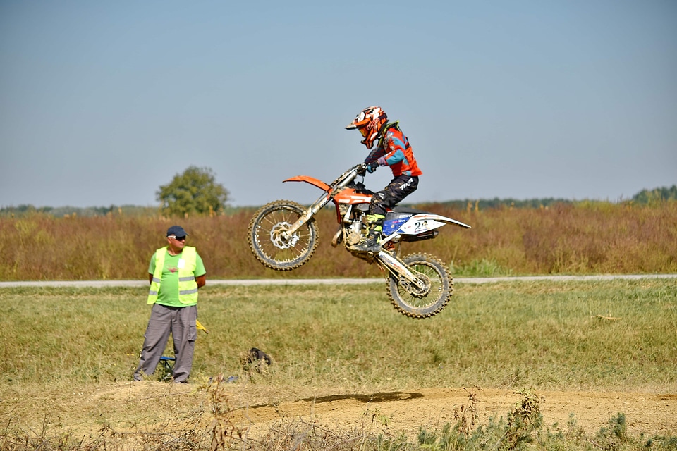 Contest dirt extreme