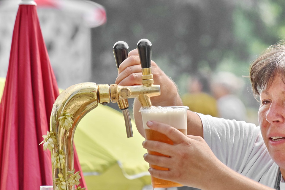 Beer beer glass face