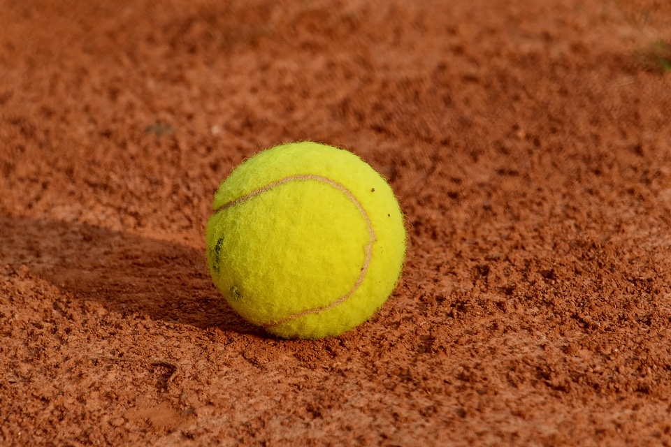 Ball competition game