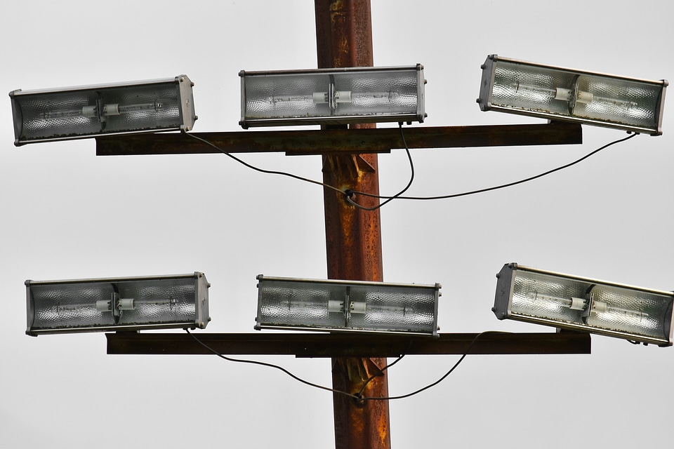 Electricity light reflector
