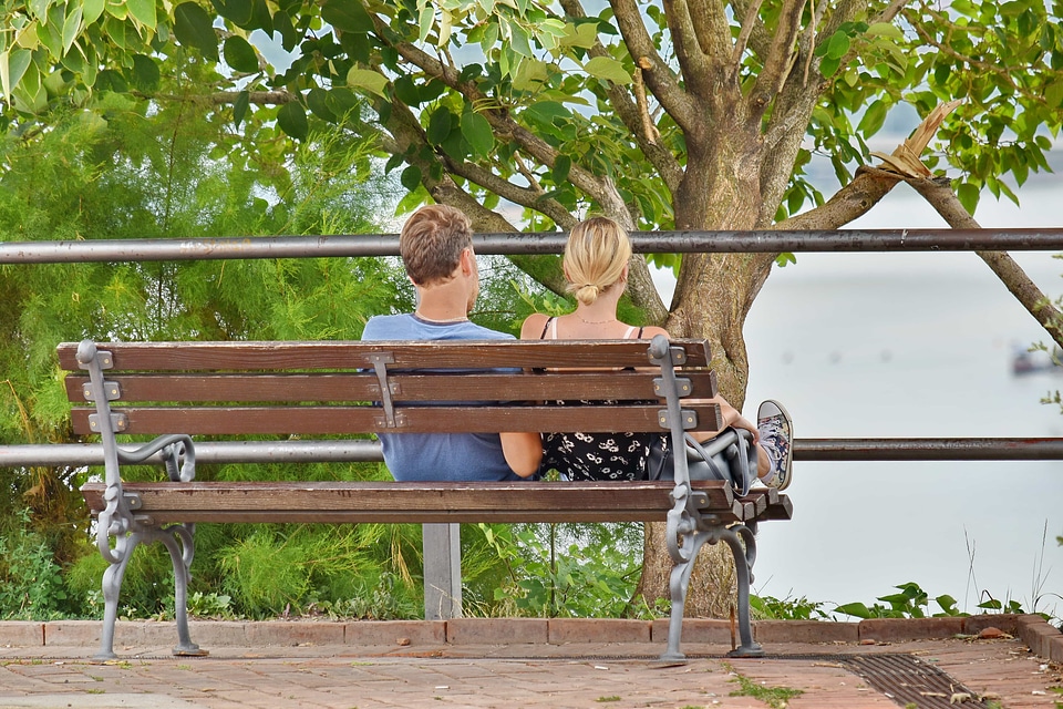 Bench boyfriend girlfriend