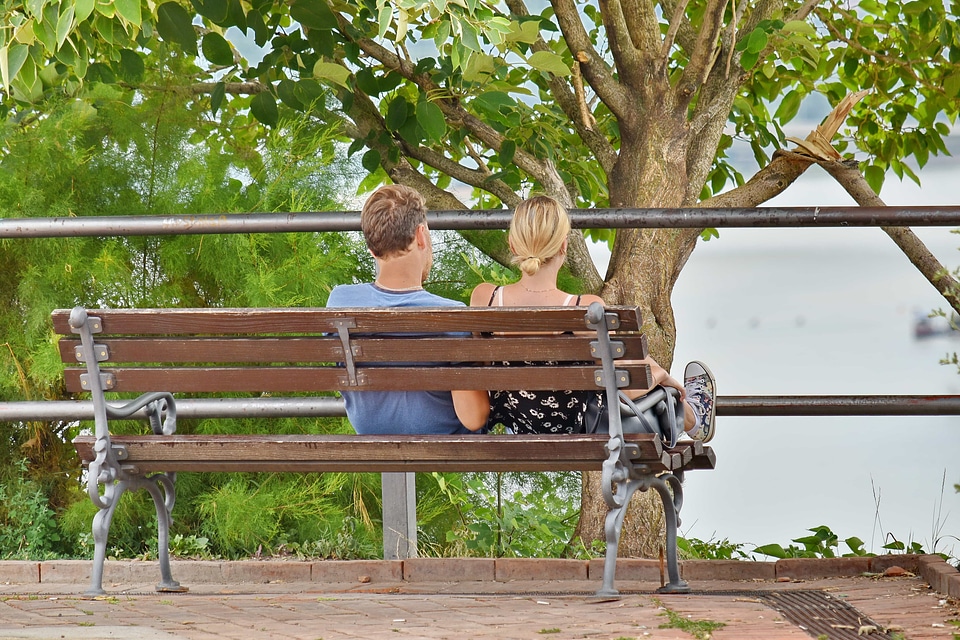 Bench boyfriend girlfriend photo