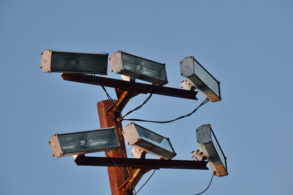 Reflector equipment apparatus