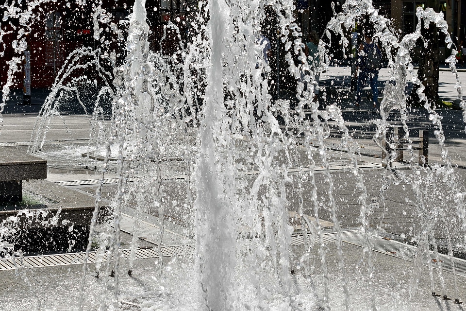 Architectural Style fountain moisture