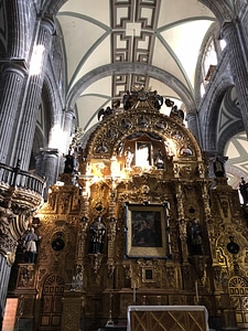 Building cathedral religion
