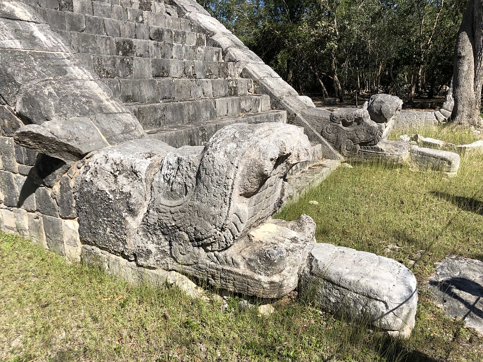 Archaeology artifact sculpture