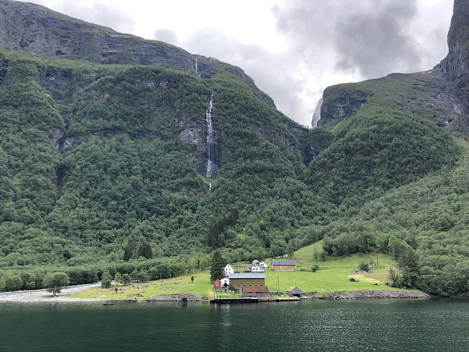 Lakeside mountainside national park