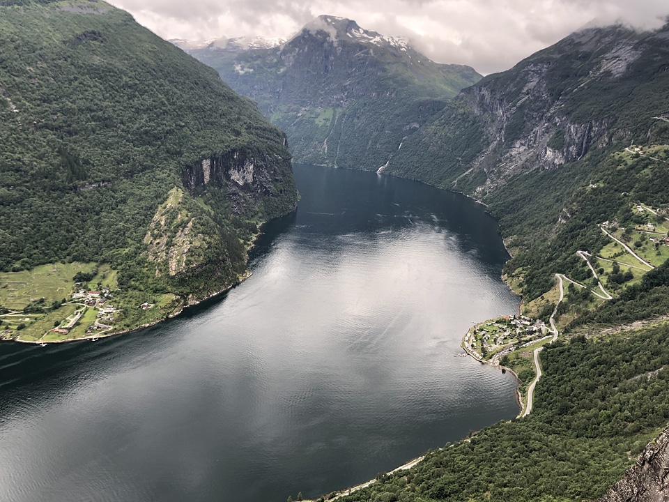 Lake river mountain