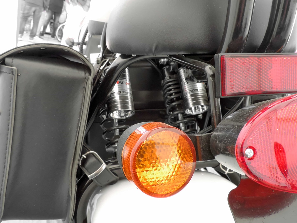 Light motorbike suspension