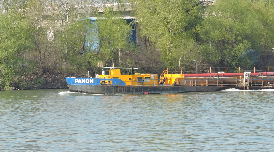 Barge water ship