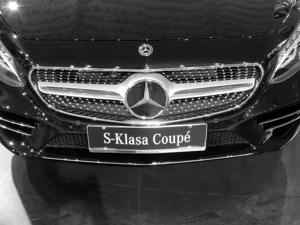 Automobile black and white german