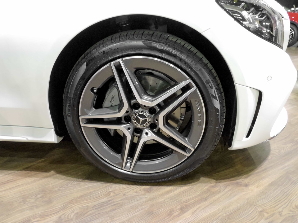 Automobile garage white