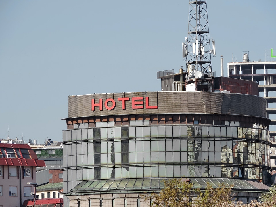 Building capital city hotel