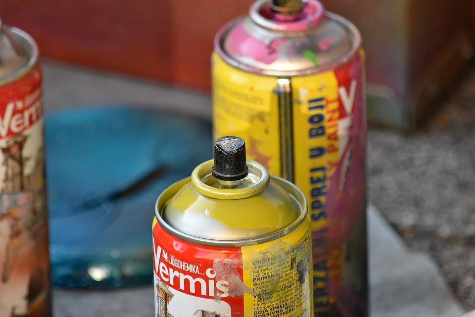 Detail metallic paint