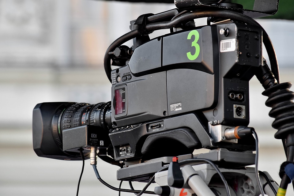 Television television news tripod