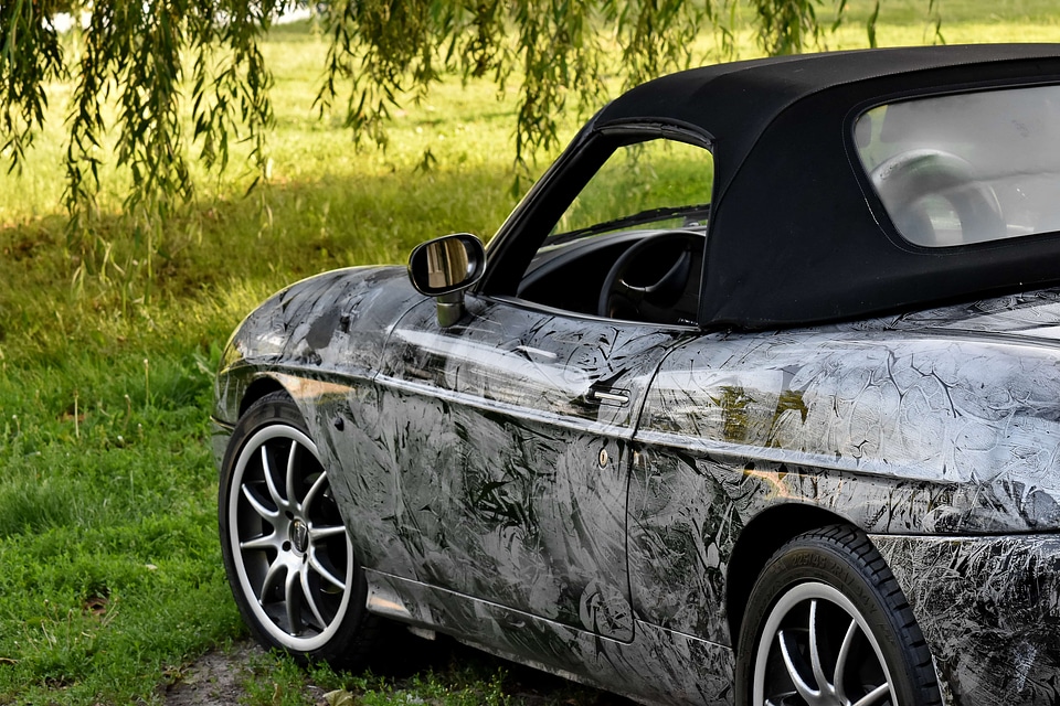 Convertible coupe sports car