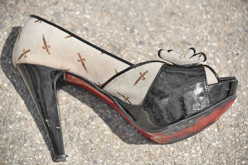 Shoe footwear foot