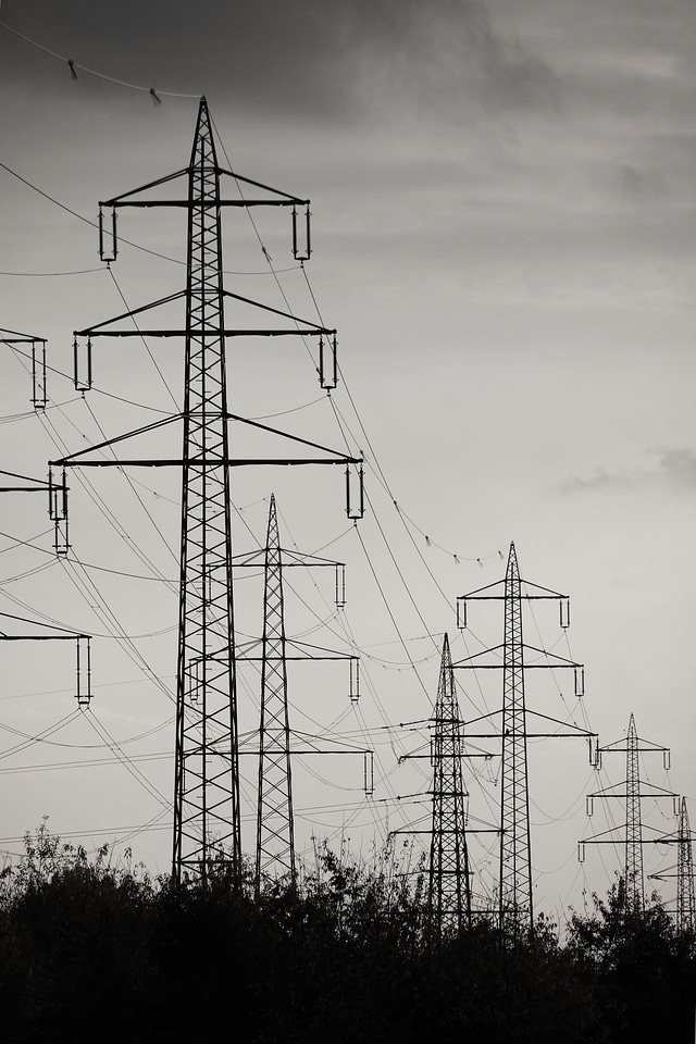 Pylon steel power line