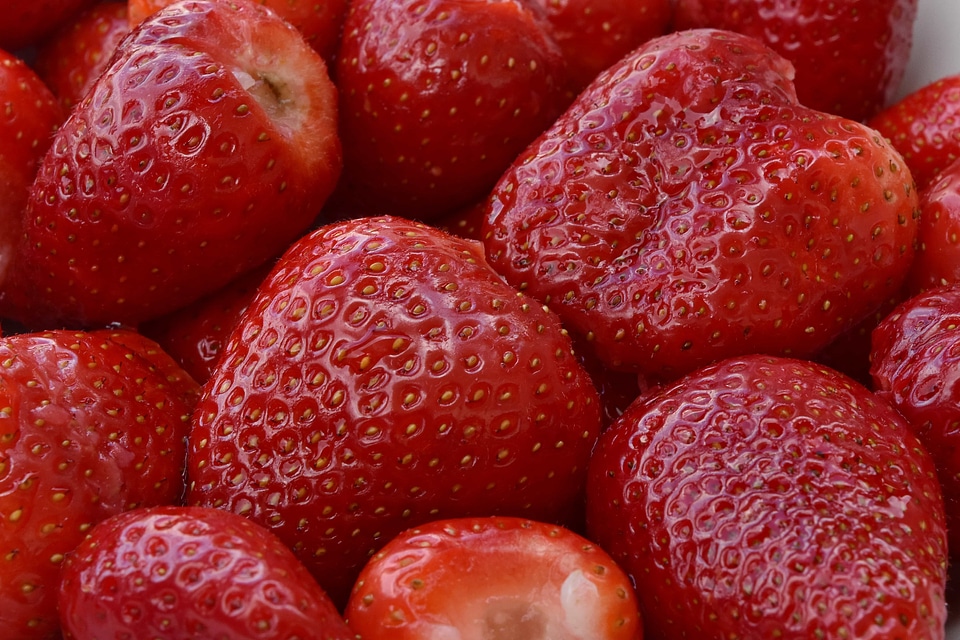 Detail reddish strawberries