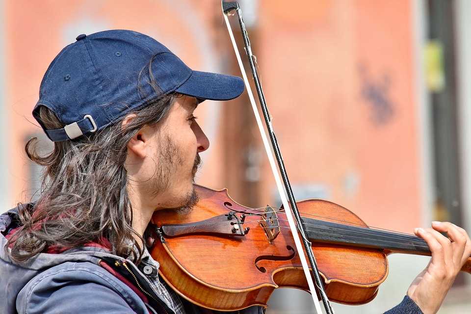 Artist portrait instrument