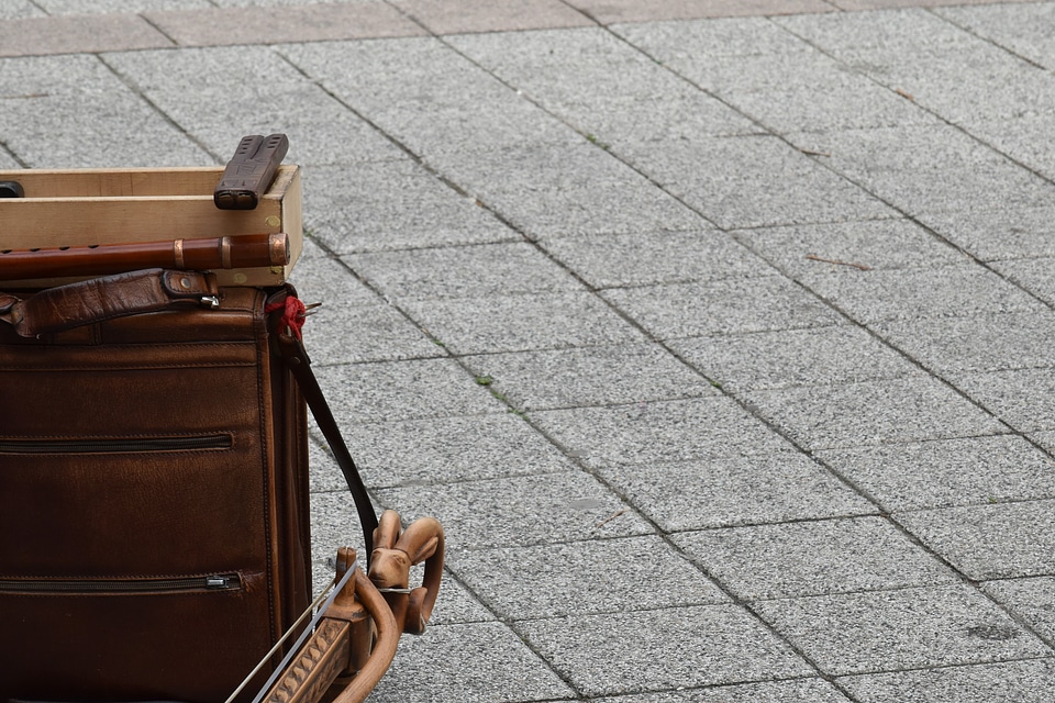 Instrument music pavement