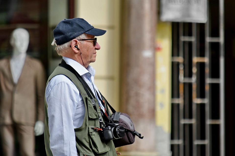 Elder pensioner photographer