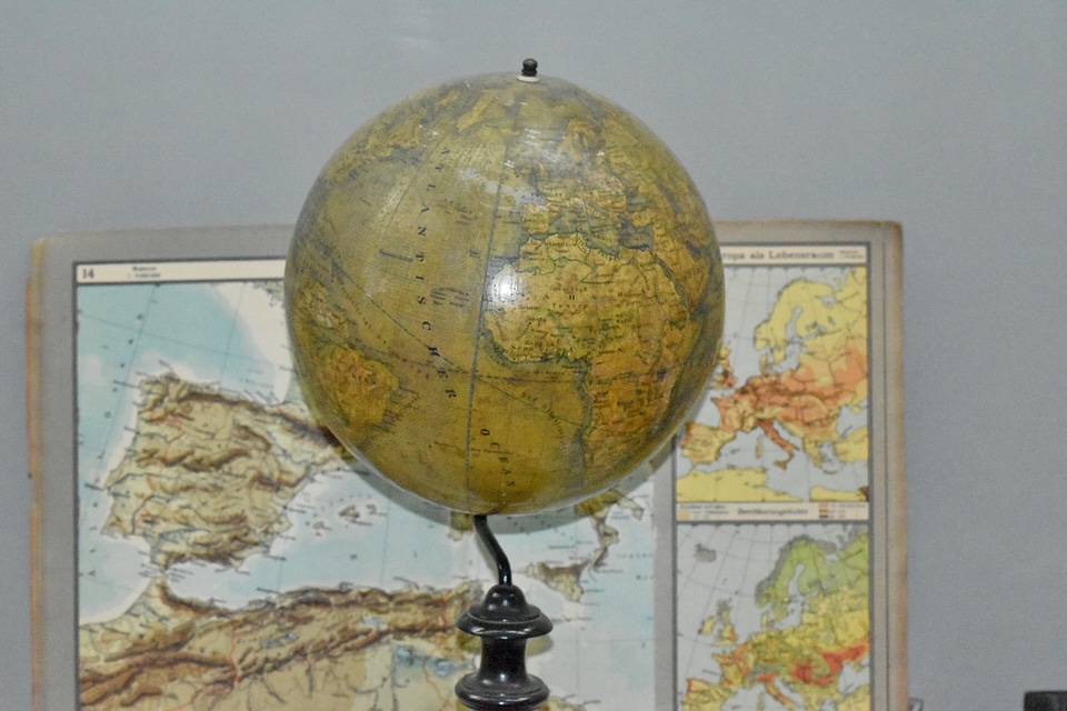 Exploration geography map