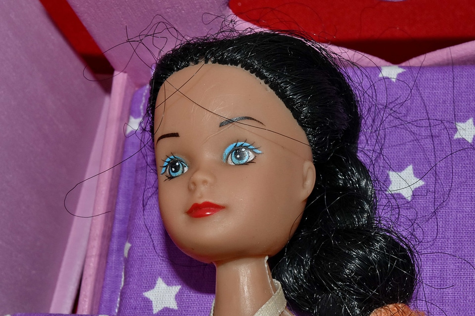 Bedroom doll miniature