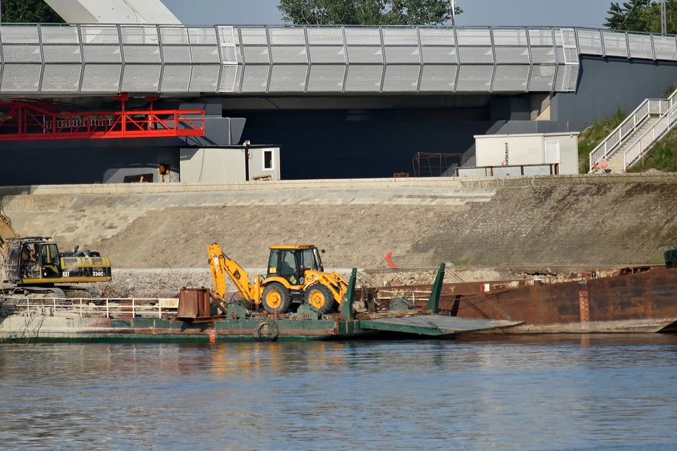 Barge ship shipyard