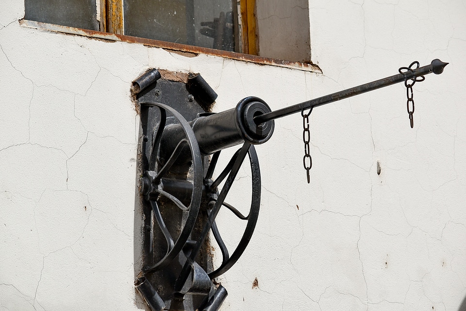 Antiquity cast iron decoration